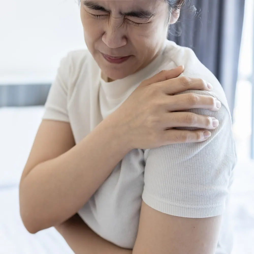 5 Frozen Shoulder Exercises for Quick Relief and How Elite Spine Centres Can Help